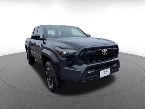 Used 2025 Toyota Tacoma TRD Off-Road image 3
