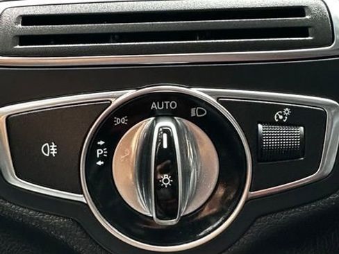 Used 2015 Mercedes-Benz C 300 4MATIC Sedan image 27