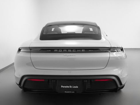 New 2025 Porsche Taycan image 11