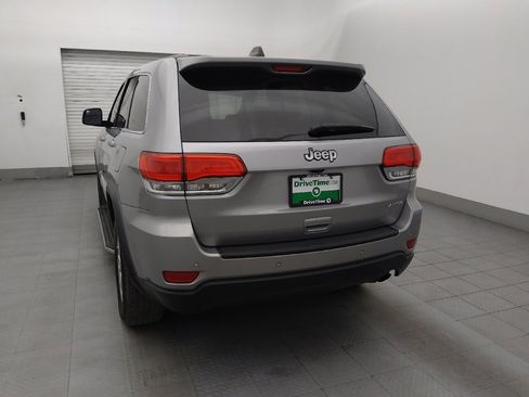 Used 2018 Jeep Grand Cherokee Laredo image 6