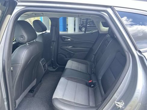 Used 2024 Chevrolet Trax LT FWD image 27