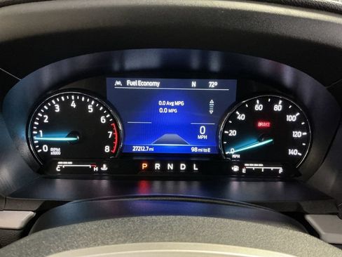 Used 2023 Ford Explorer XLT AWD/4WD image 18