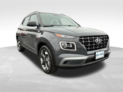Certified 2023 Hyundai Venue Limited w/ Cargo Package