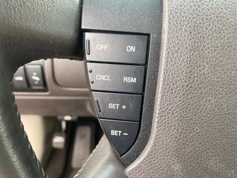 Used 2009 Ford Taurus Limited image 22