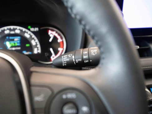Used 2023 Toyota RAV4 XLE Premium AWD/4WD image 14