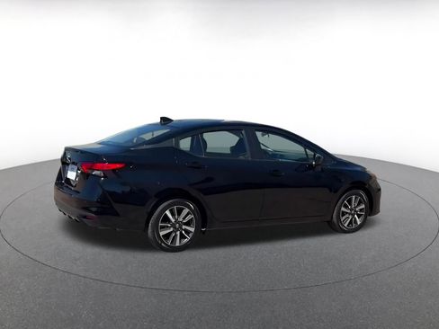 Used 2025 Nissan Versa SV FWD image 15