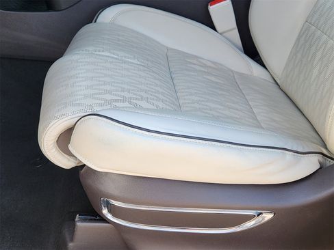 Used 2020 Lincoln Aviator Black Label w/ Dynamic Handling Package image 30