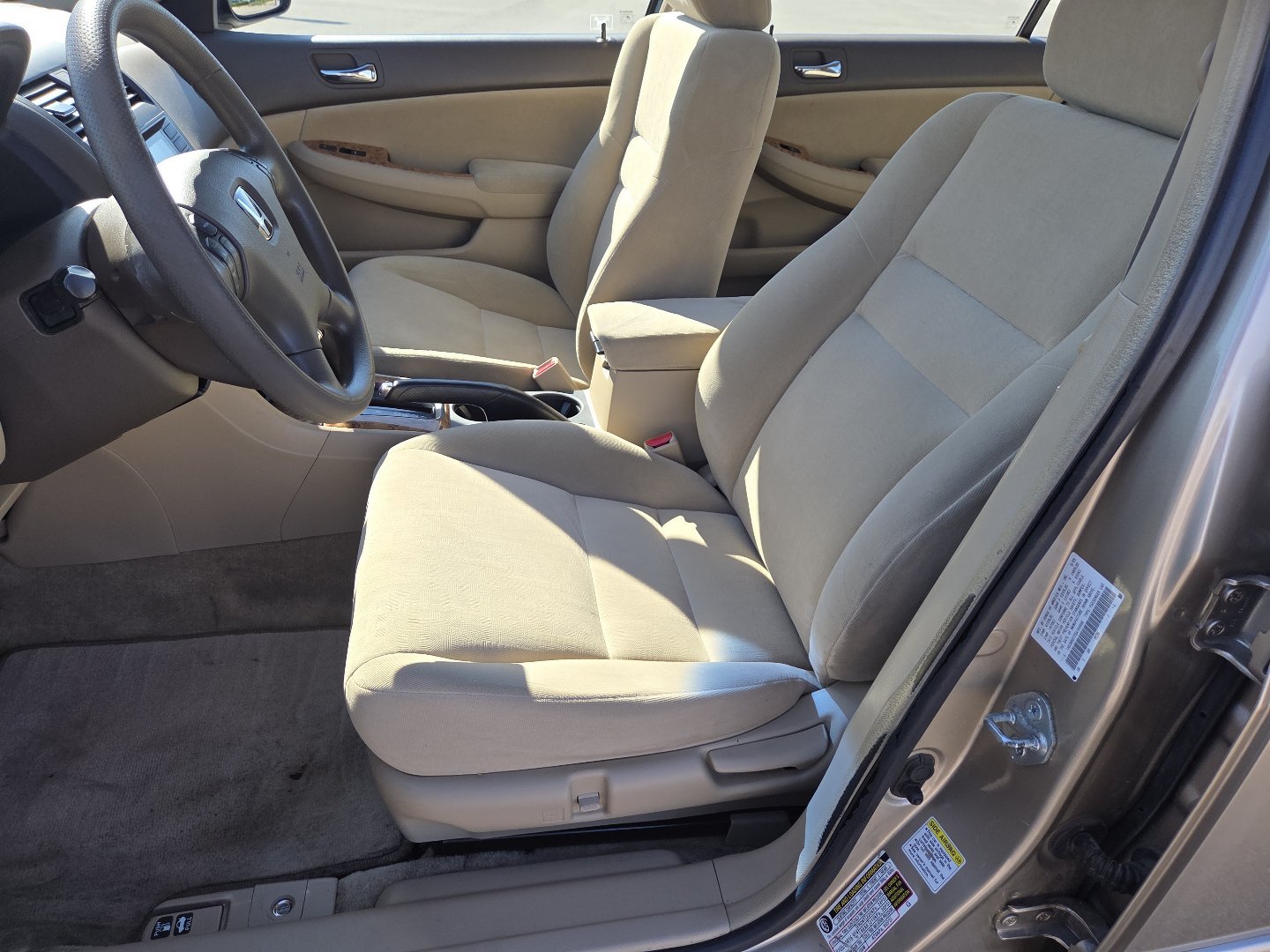 Used 2005 Honda Accord EX image 21