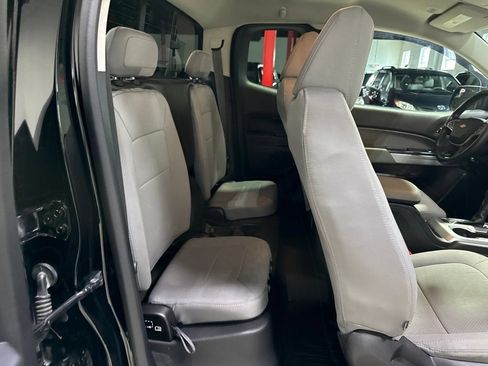 Used 2016 Chevrolet Colorado LT w/ LT Convenience Package RWD image 33