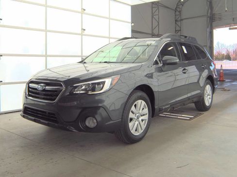 Used 2019 Subaru Outback 2.5i Premium AWD/4WD image 1