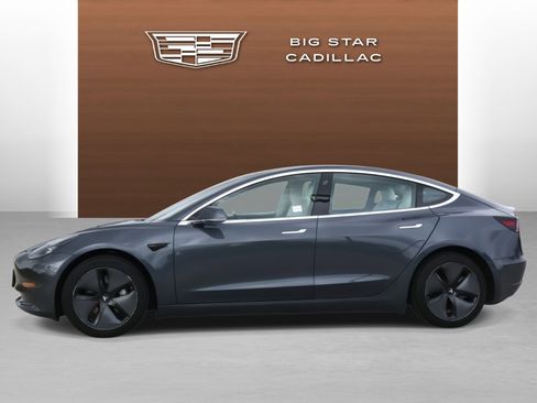 Used 2018 Tesla Model 3 Long Range image 2