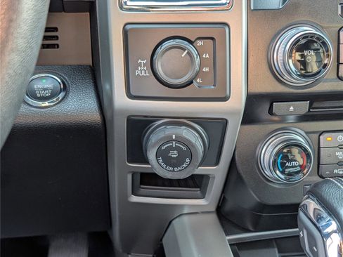 Used 2017 Ford F150 Lariat w/ Equipment Group 502A Luxury image 33