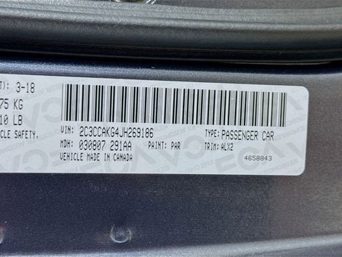 Used 2018 Chrysler 300 Limited image 28