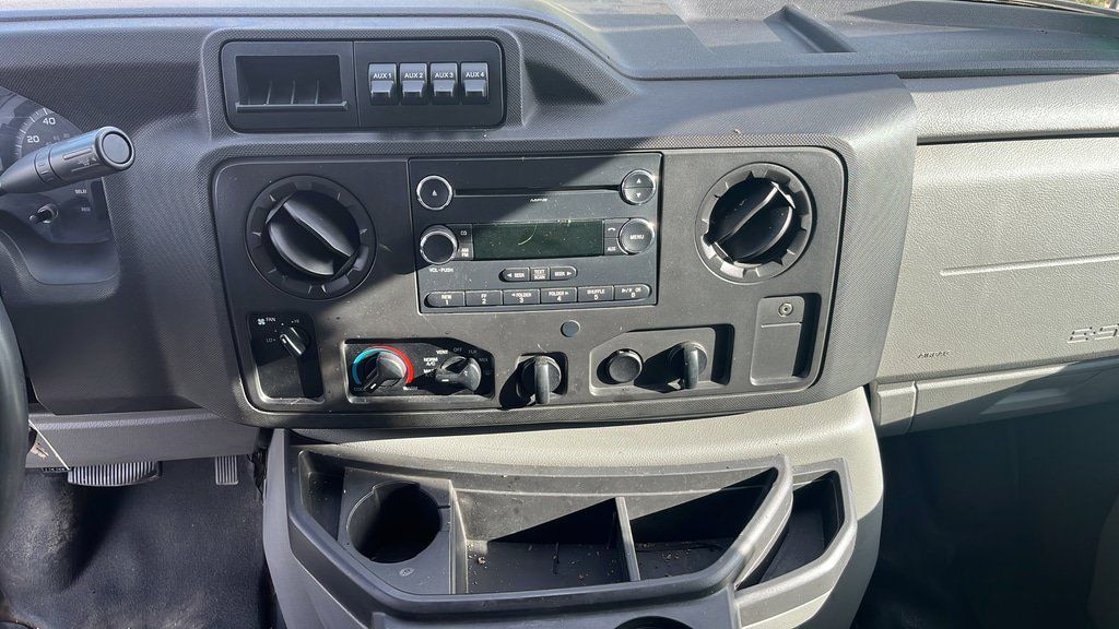 Used 2015 Ford E-350 and Econoline 350 Super Duty RWD image 10