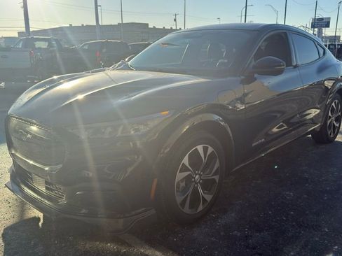 Used 2023 Ford Mustang Mach-E Premium image 6