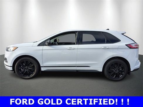 Used 2024 Ford Edge SE w/ Black Appearance Package image 2
