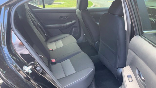 Used 2025 Nissan Sentra SV w/ All-Weather Package FWD image 13