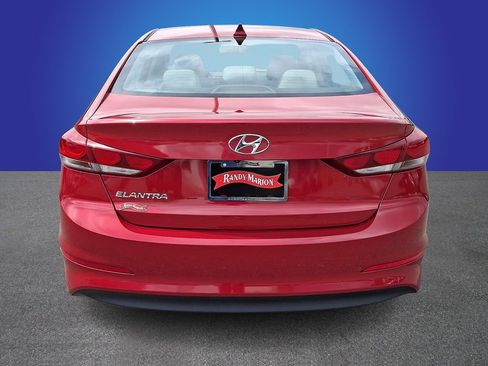Used 2018 Hyundai Elantra SEL FWD image 5