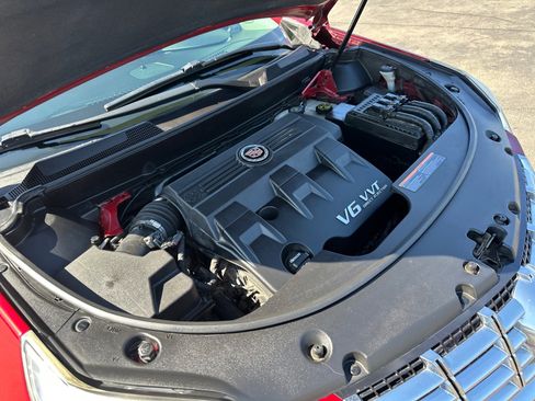 Used 2013 Cadillac SRX Luxury image 15