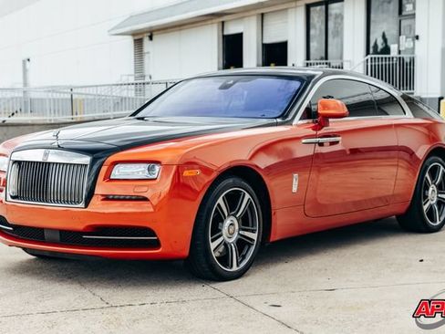 Used 2015 Rolls-Royce Wraith RWD image 7
