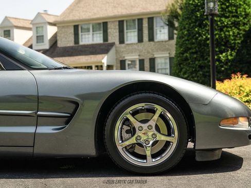 Used 2003 Chevrolet Corvette Convertible w/ Preferred Equipment Group1 RWD image 11