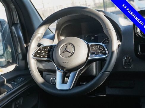 Used 2024 Mercedes-Benz Sprinter 2500 image 9