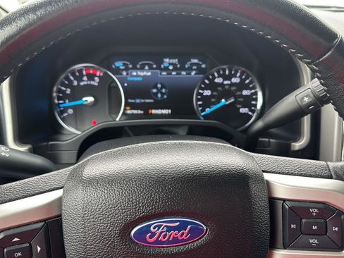 Used 2017 Ford F350 Lariat w/ Chrome Package image 22