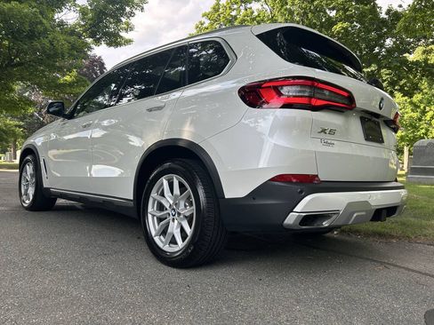 Used 2019 BMW X5 xDrive40i w/ Luxury Seating Package AWD/4WD image 3