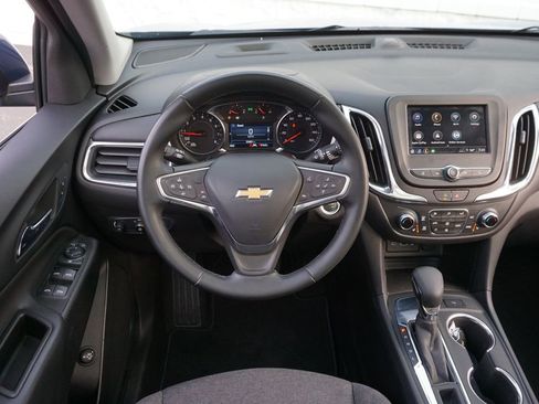 Used 2024 Chevrolet Equinox LT FWD image 12