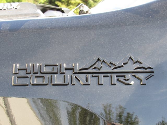 Used 2025 Chevrolet Silverado 3500 High Country w/ High Country Premium Package AWD/4WD image 12