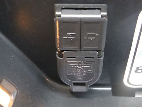 Used 2020 GMC Sierra 2500 AT4 w/ AT4 Preferred Package image 25