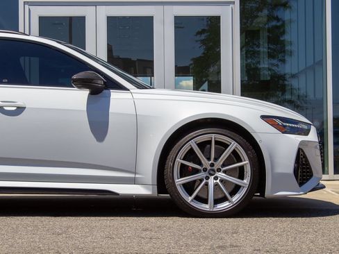 Used 2021 Audi RS 6 AWD/4WD image 5