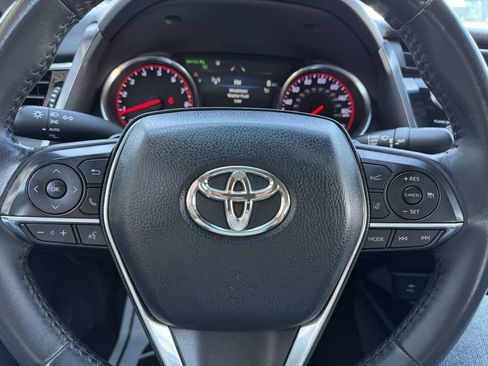 Used 2018 Toyota Camry XSE w/ Driver Assist Package image 16