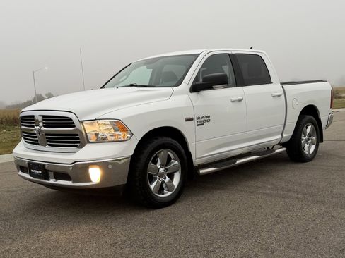 Used 2019 RAM 1500 Big Horn image 2