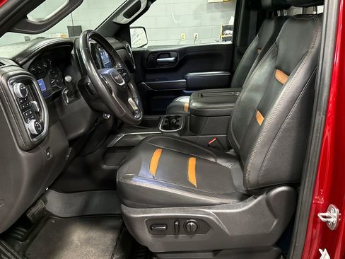 Used 2021 GMC Sierra 1500 AT4 w/ AT4 Value Package AWD/4WD image 8