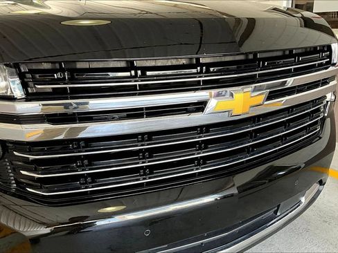Used 2024 Chevrolet Tahoe LT AWD/4WD image 34