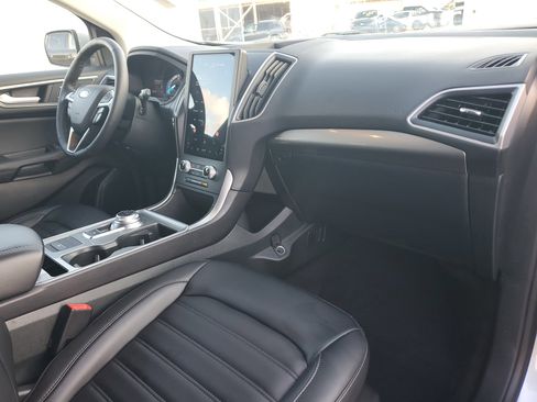 Used 2024 Ford Edge SEL w/ Convenience Package image 19