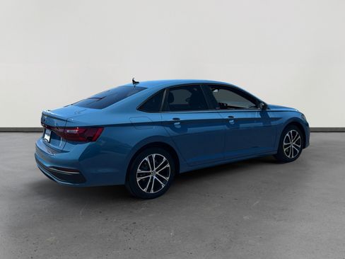 Used 2025 Volkswagen Jetta Sport FWD image 5