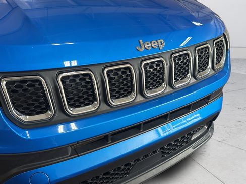 Used 2023 Jeep Compass Latitude w/ Convenience Group AWD/4WD image 23