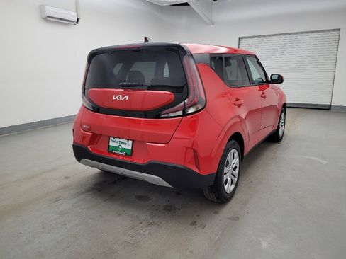 Used 2024 Kia Soul LX image 9