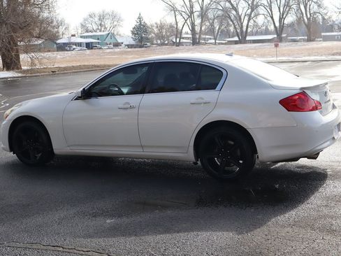 Used 2011 INFINITI G37 x Sedan w/ Premium Pkg image 8