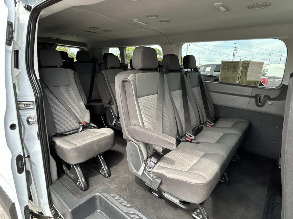 Used 2024 Ford Transit 350 XLT RWD image 22
