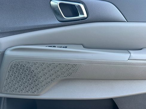 Certified 2026 Kia Carnival EX image 22