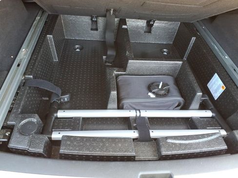Used 2022 Cadillac XT5 Premium Luxury w/ LPO, Floor Liner Package AWD/4WD image 26