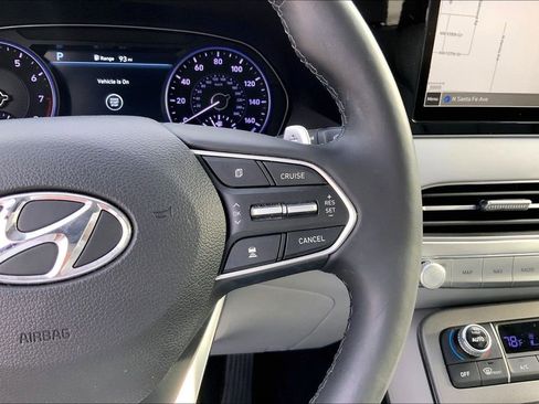 Used 2022 Hyundai Palisade SEL w/ Premium Package image 18