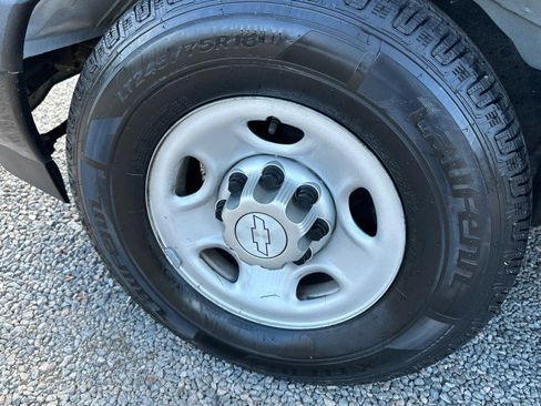 Used 2017 Chevrolet Express 3500 image 14