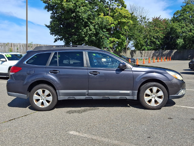 Used 2011 Subaru Outback 2.5i Premium AWD/4WD image 7
