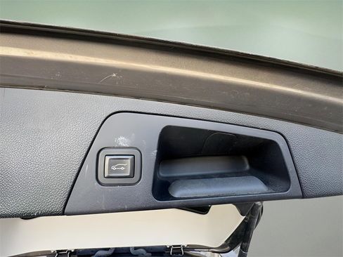 Used 2019 Buick Envision Premium image 30