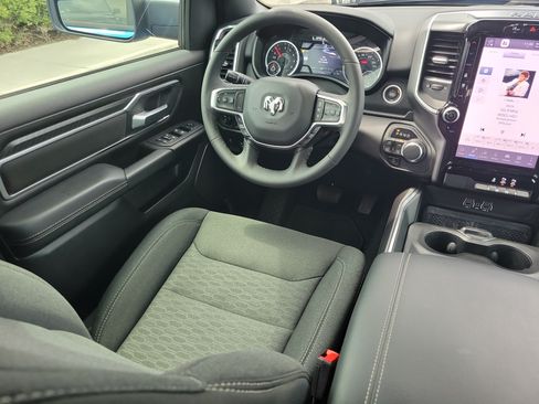 Used 2025 RAM 1500 Big Horn AWD/4WD image 15