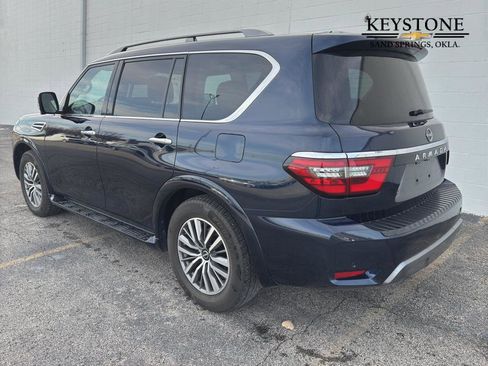 Used 2023 Nissan Armada SL w/ Captain's Chairs Package image 5